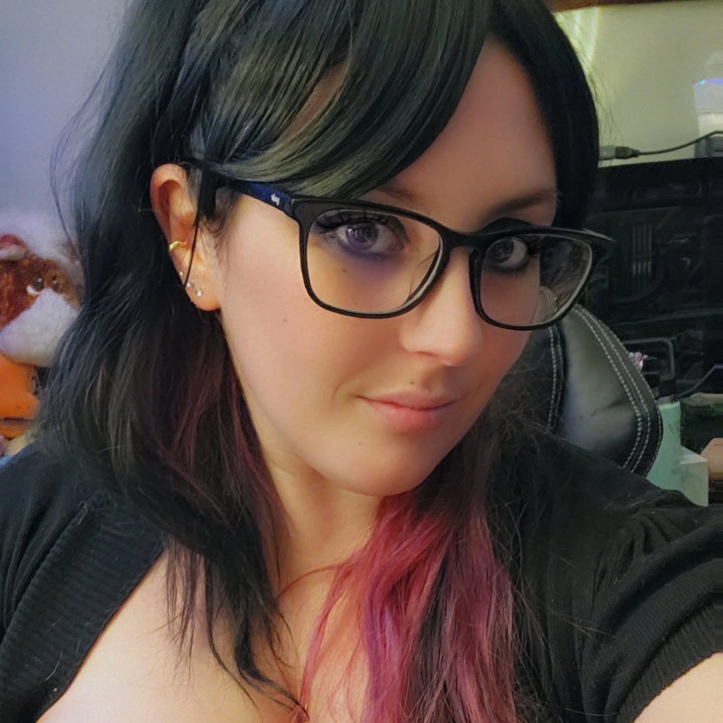 HEADSHOT_KATE_CALDER.jpg